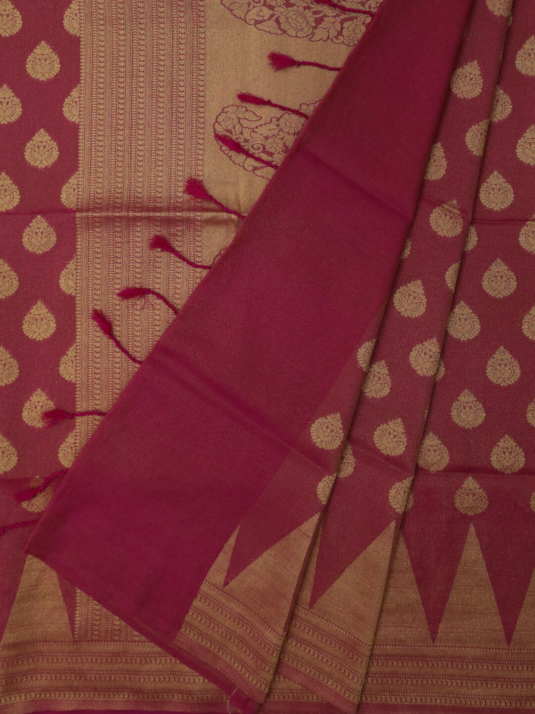 

Bangalore Silk Emporium Maroon & Gold-Toned Handloom Tissue Woven Design Saree