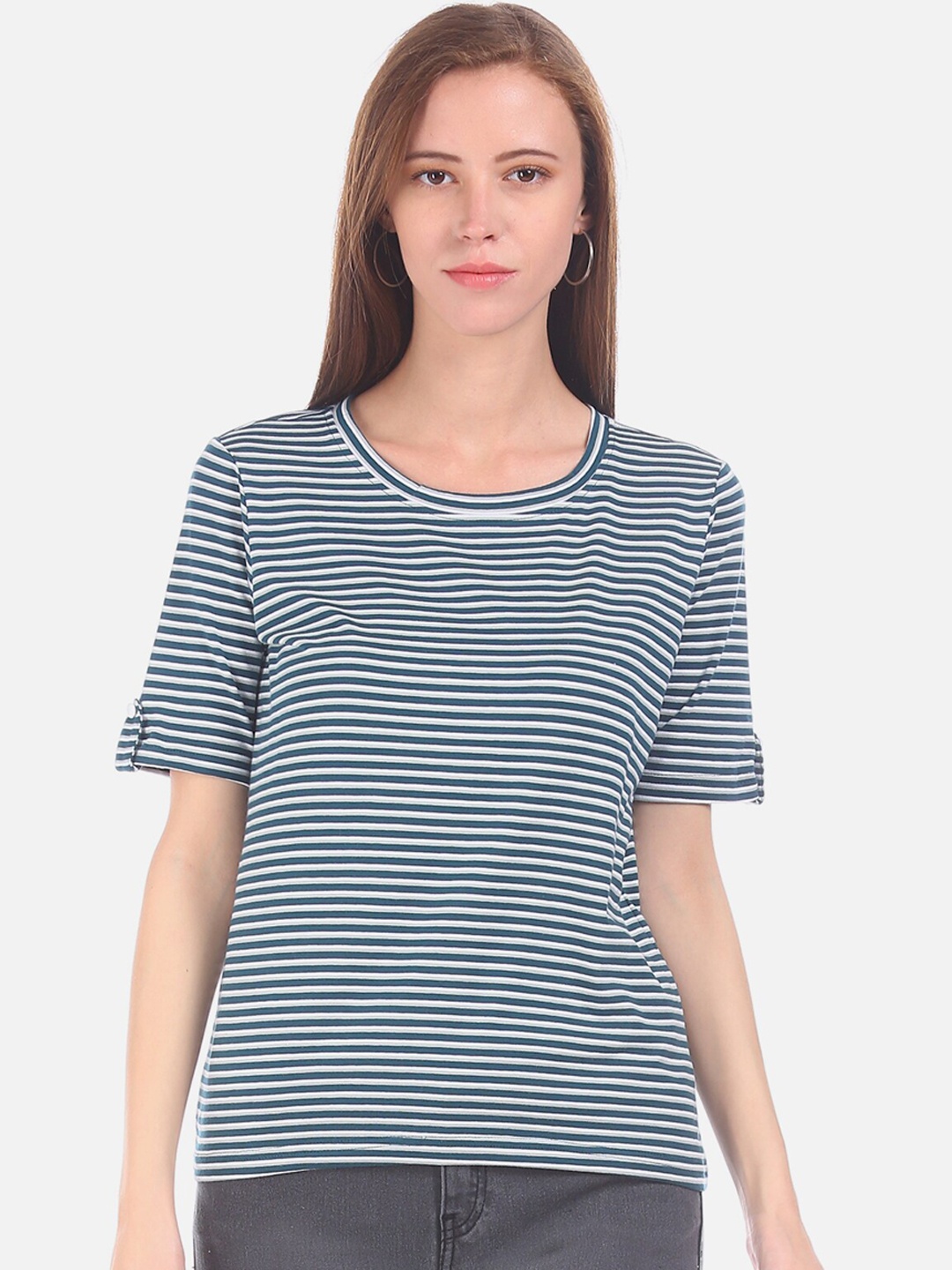 

Sugr Women Teal Striped Top