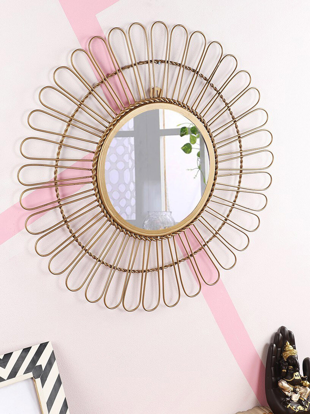 

Home Sparkle Gold-Toned Intersecting Circles Wall Mirror