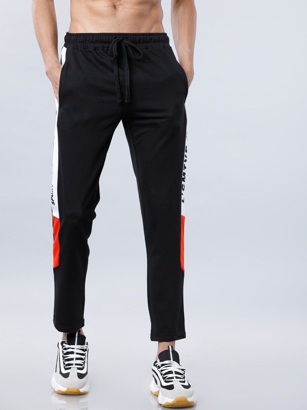 

LOCOMOTIVE Men Black Solid Slim-Fit Track Pants