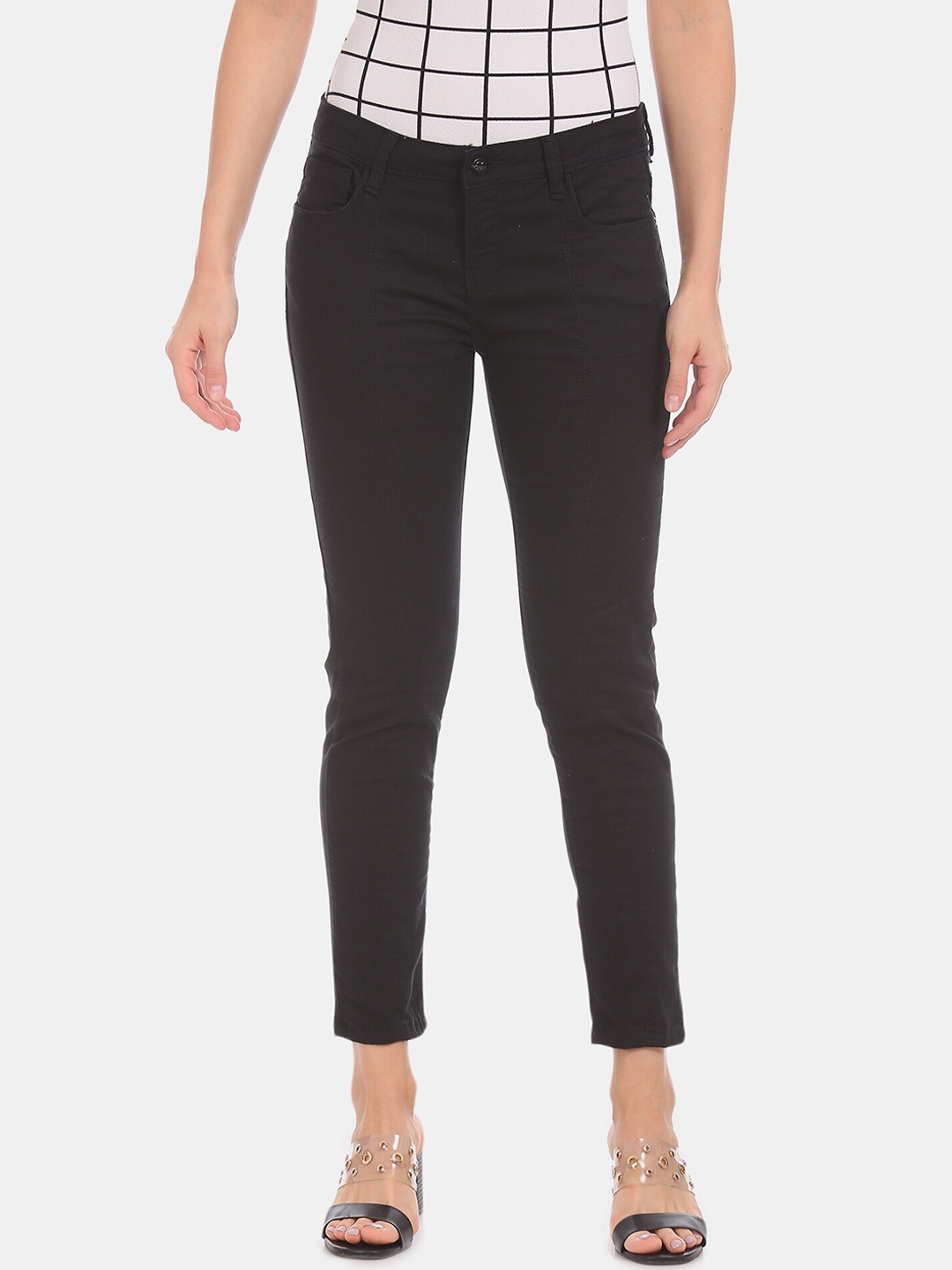 

Cherokee Women Black Slim Fit Mid-Rise Clean Look Stretchable Jeans