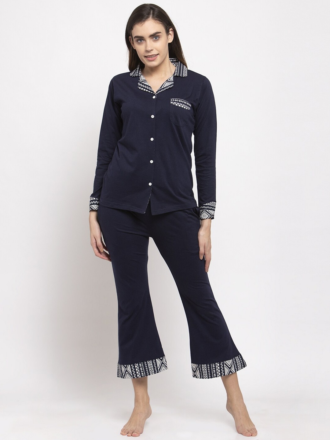 

Claura Women Black Solid Night Suit