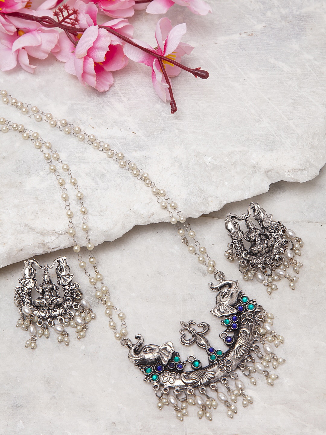 

Moedbuille Handcrafted Stones & Pearls Studded Antique Temple Design Tasselled Necklace Set, Silver