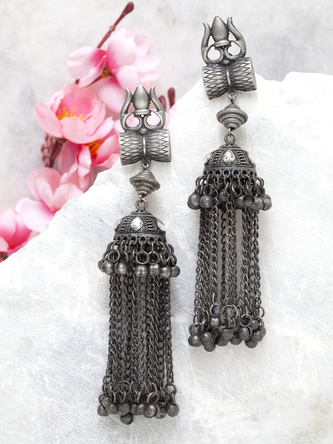 

Moedbuille Gunmetal-Toned Dome Shaped Jhumkas, Metallic