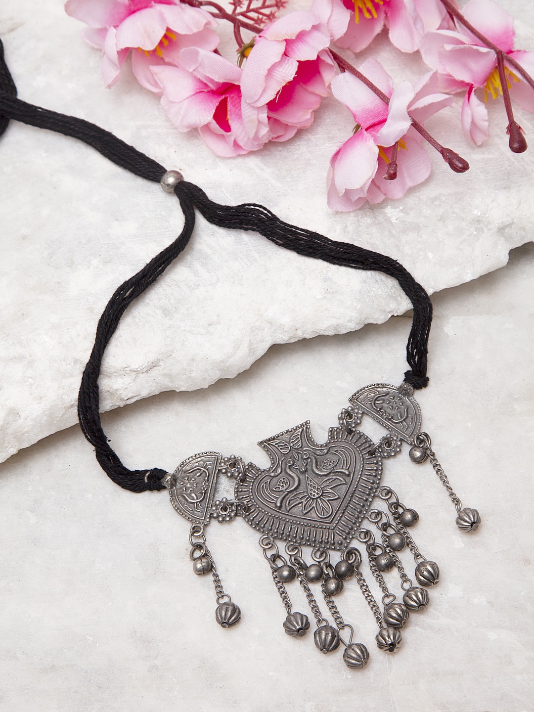 

Moedbuille Silver-Toned Handcrafted Tribal Temple Design Choker Necklace