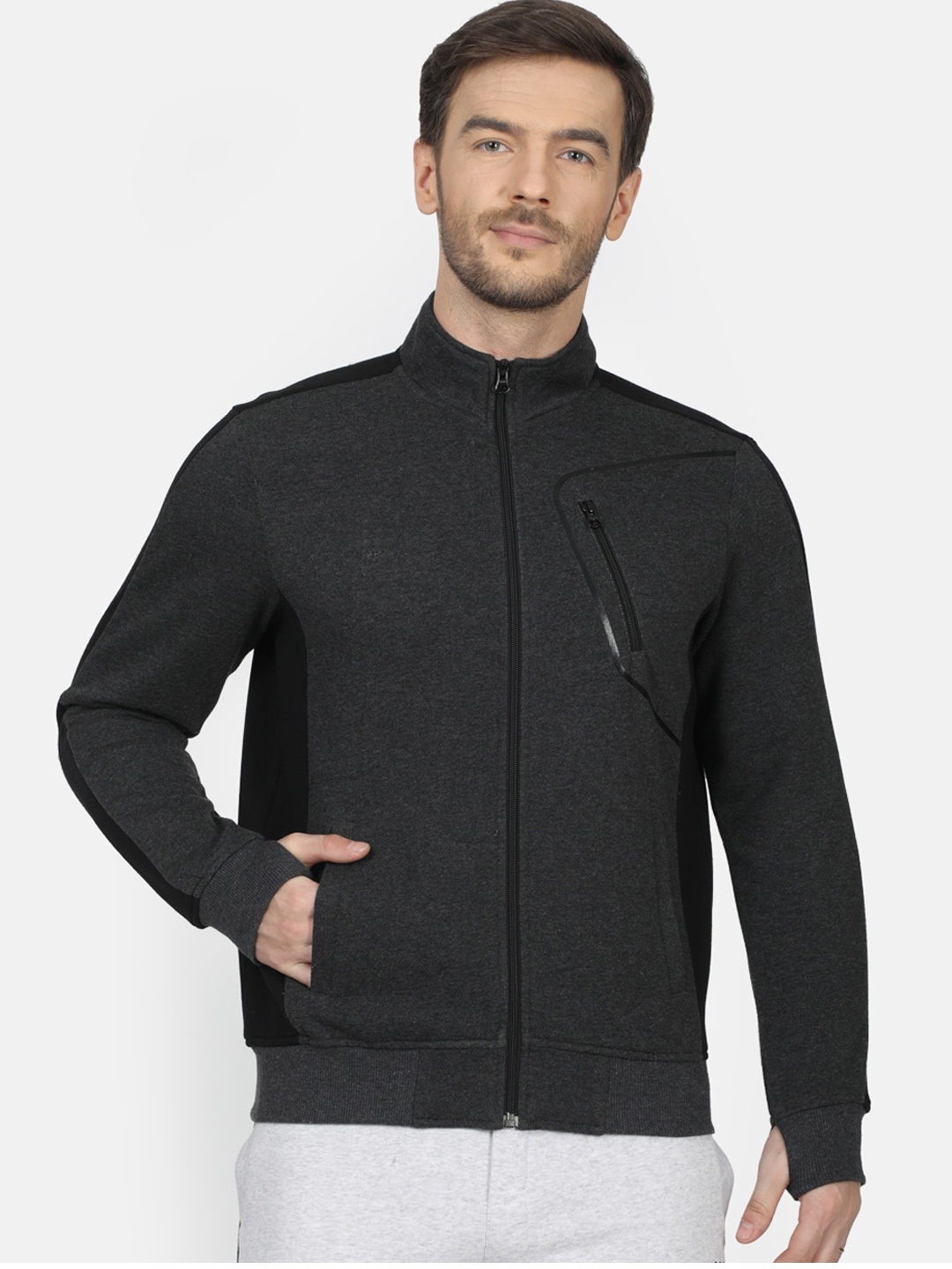 

rock.it Men Grey & Black Colourblocked Sweatshirt
