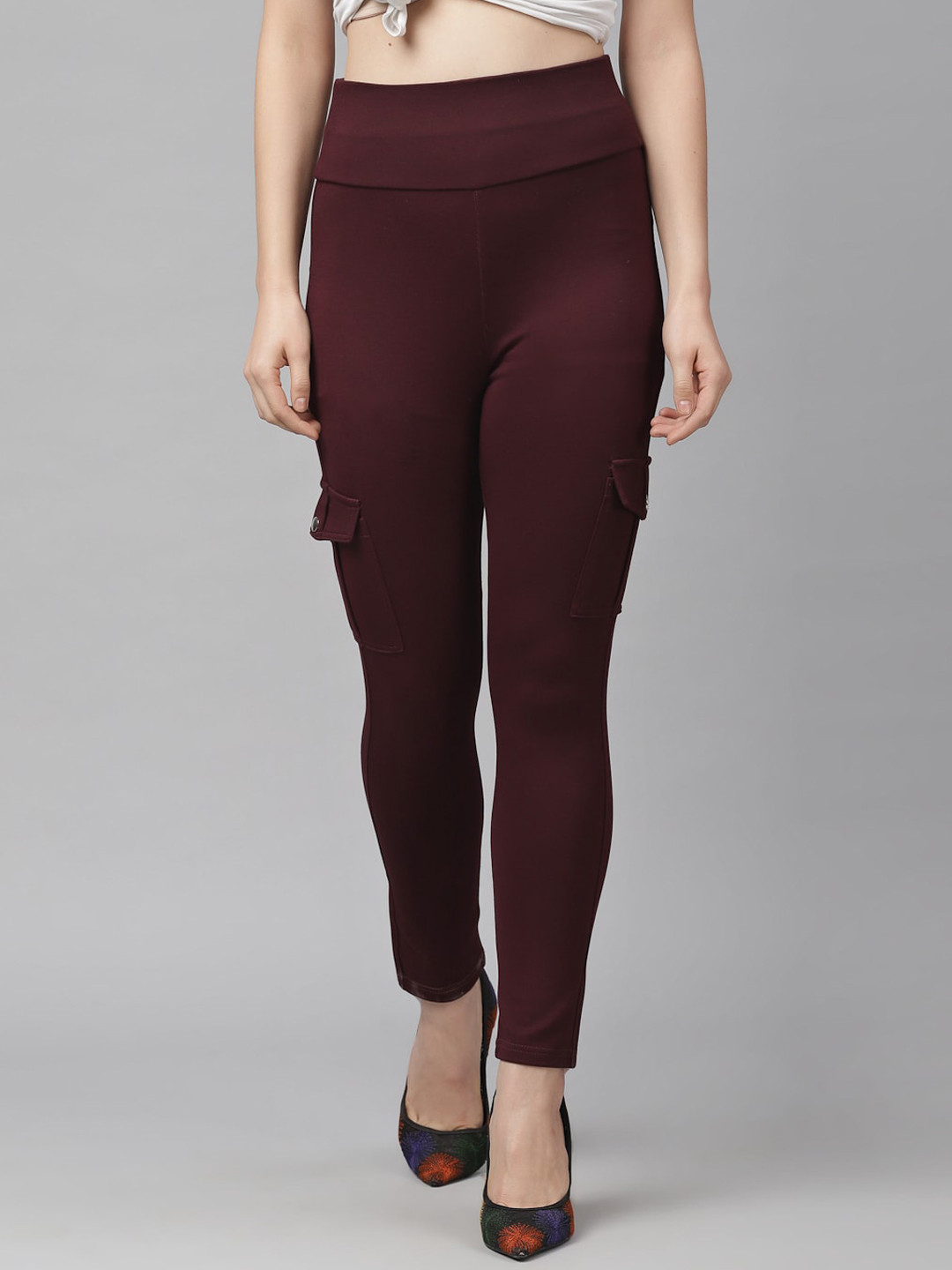 

KASSUALLY Women Maroon Straight Fit Solid Cargos