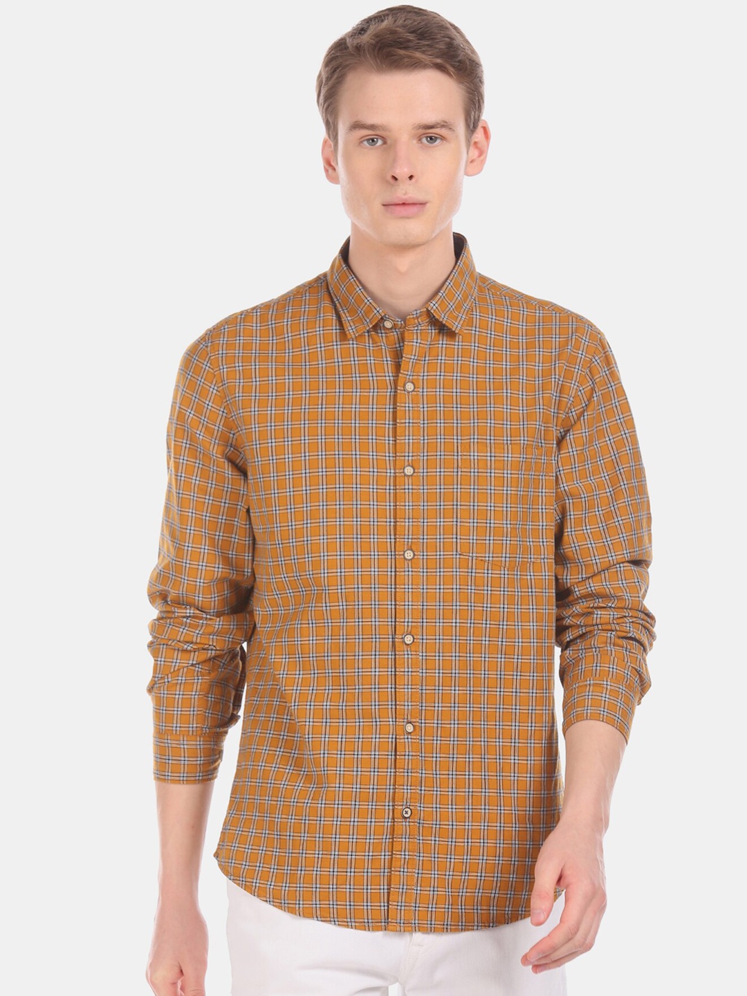 

Ruggers Men Yellow Regular Fit Checked Casual Shirt