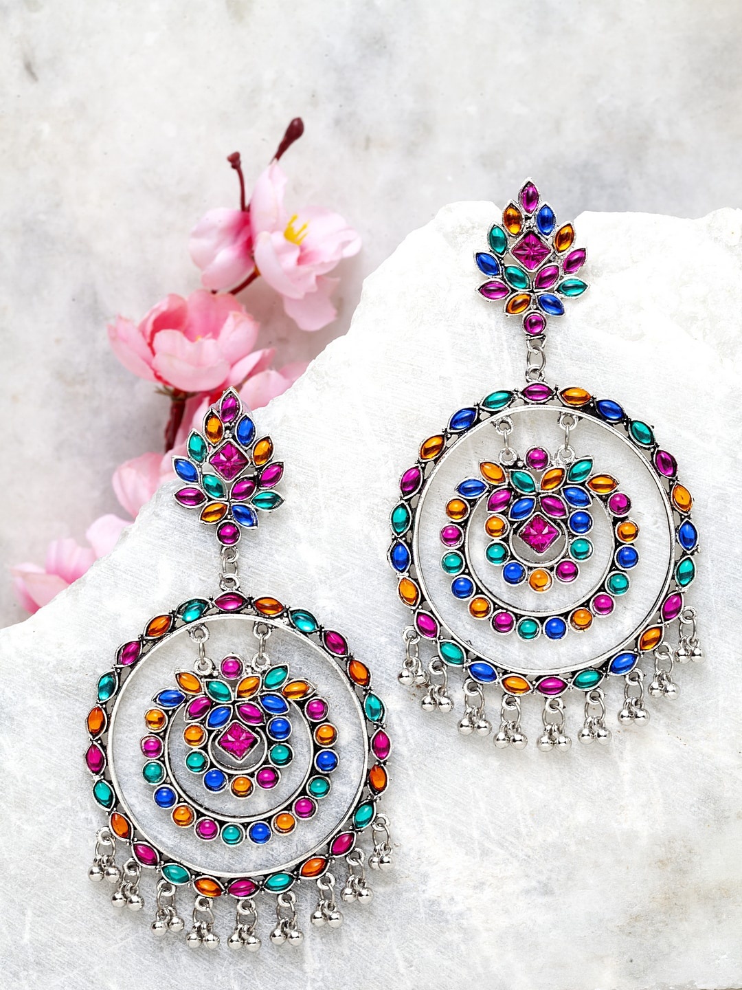 

Moedbuille Silver-Toned & Pink Circular Drop Earrings