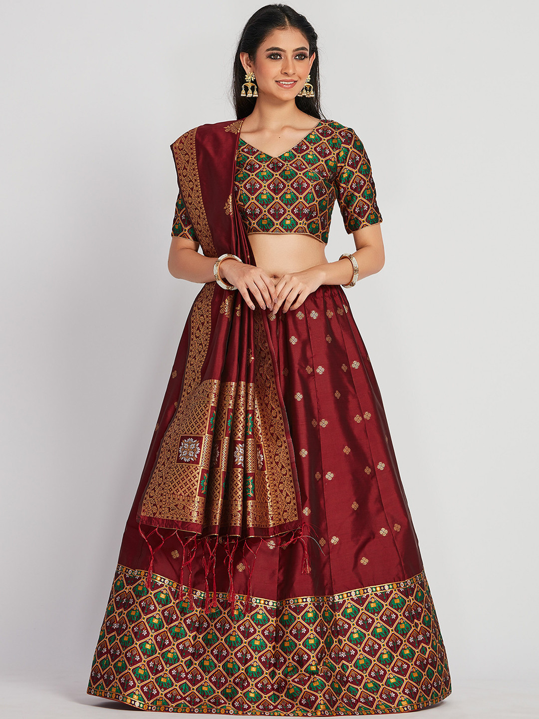 

MIMOSA Women Maroon & Gold-Toned Zari Woven Design Semi-Stitched Lehenga & Unstitched Choli with Dupatta