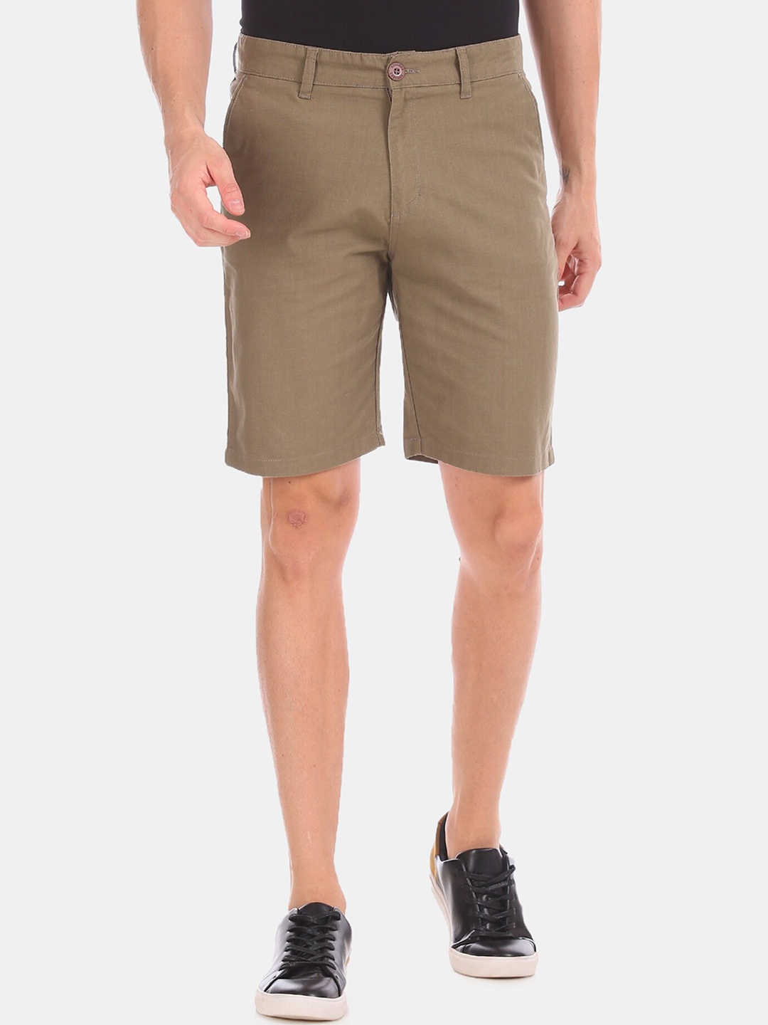

Ruggers Men Brown Solid Slim Fit Chino Shorts