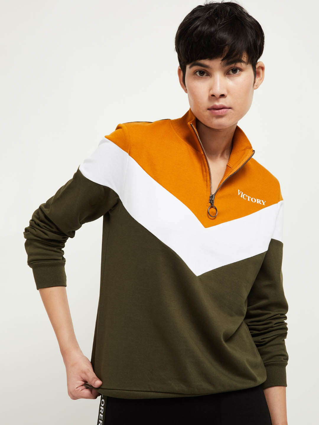 

max Women Green & White Colourblocked Sweatshirt