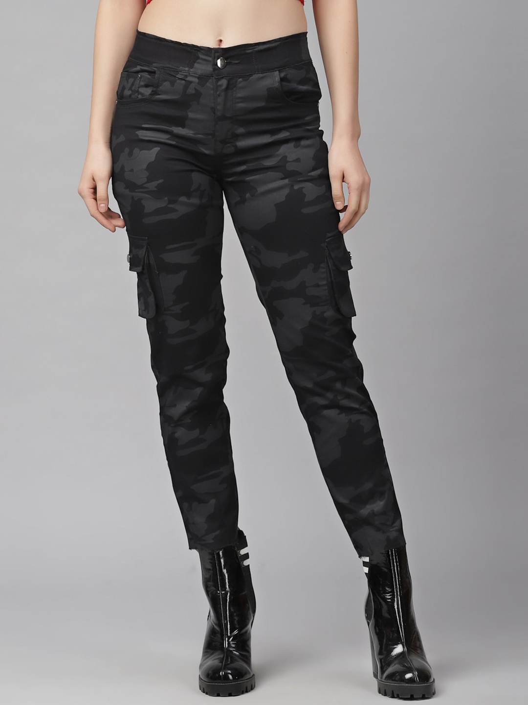 

KASSUALLY Women Charcoal Grey Skinny Fit Printed Cargos