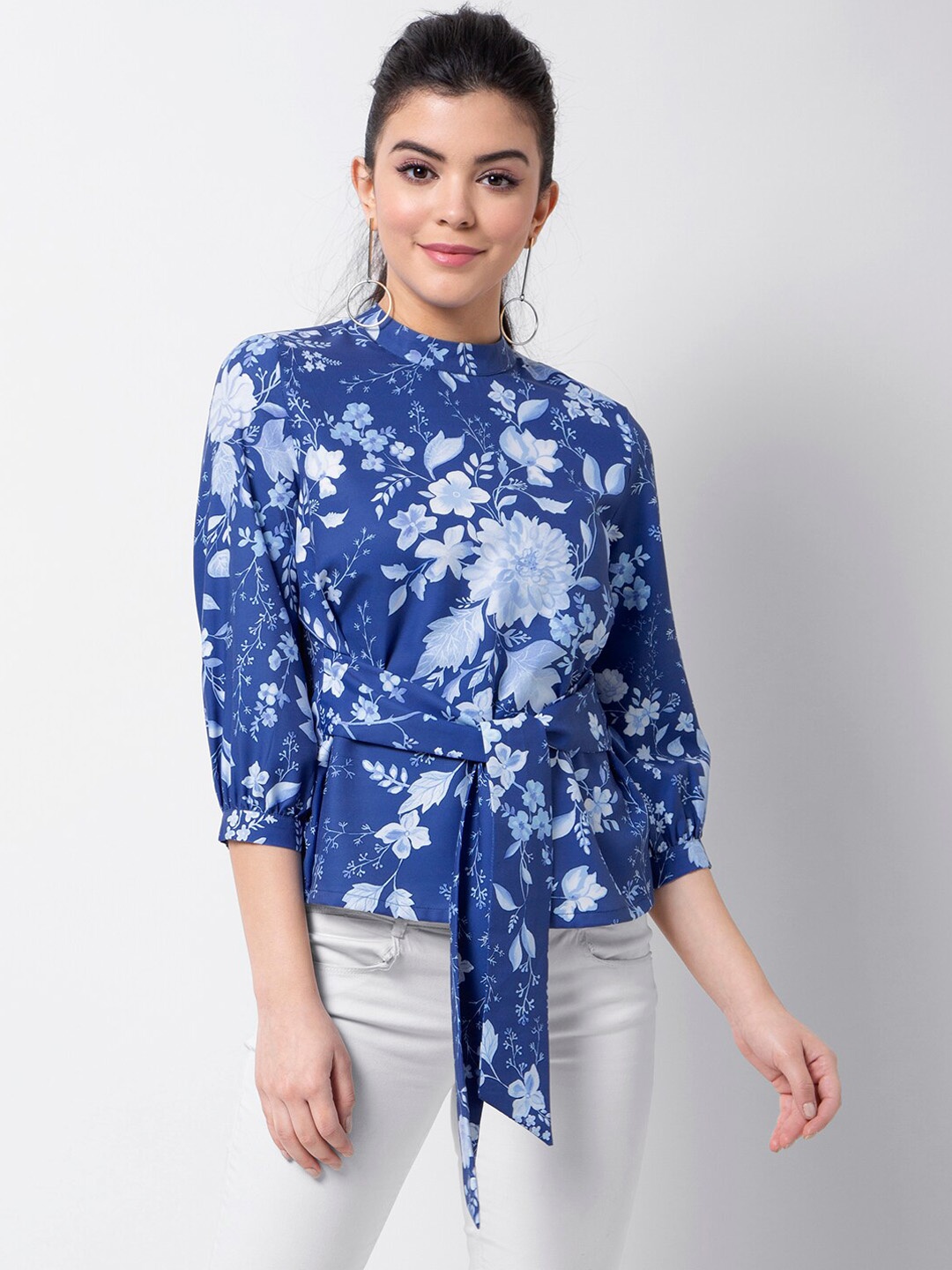 

FabAlley Women Blue & White Floral Printed Pure Cotton Top