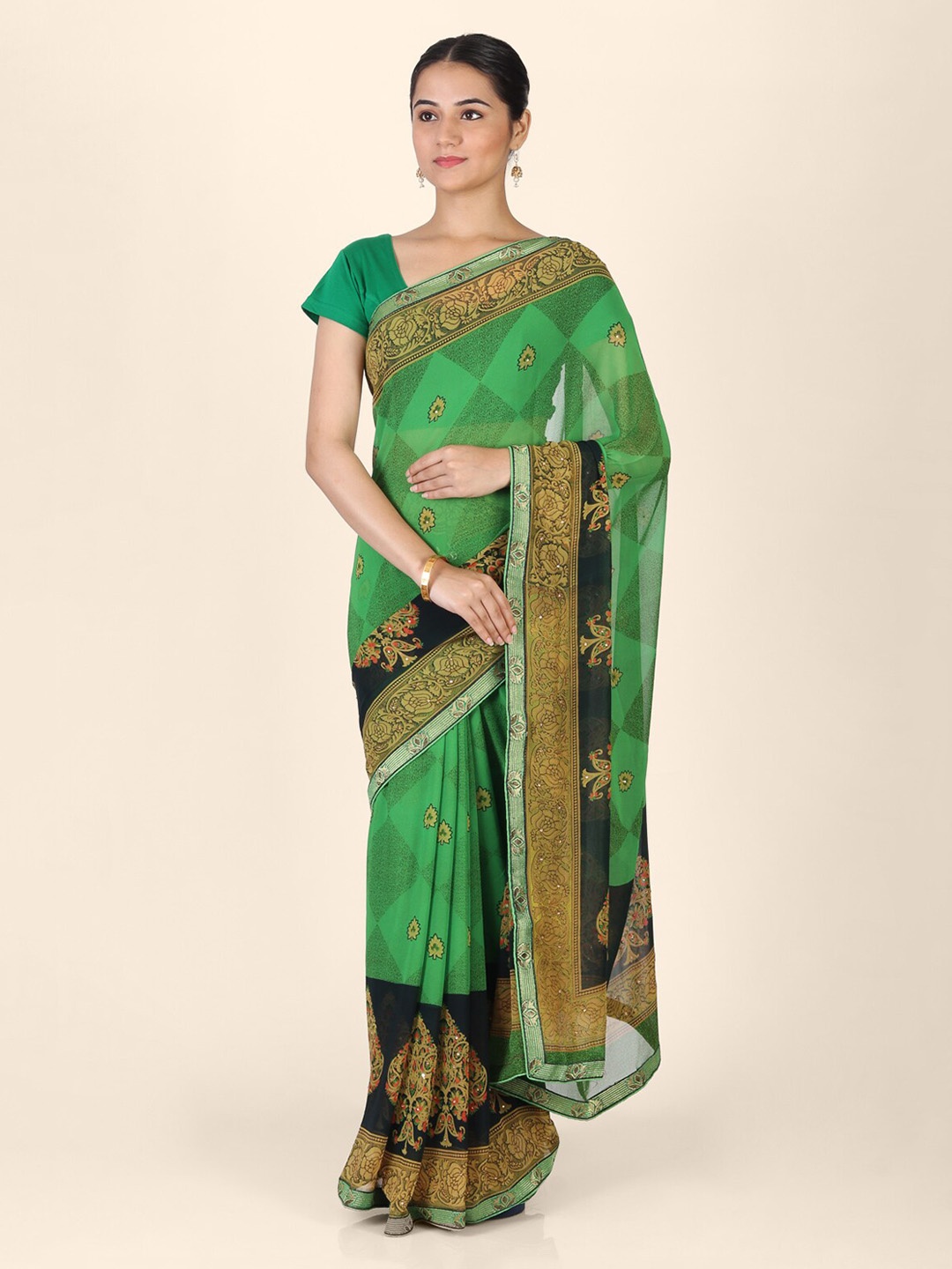 

CLAI WORLD Green & Black Poly Georgette Printed Saree