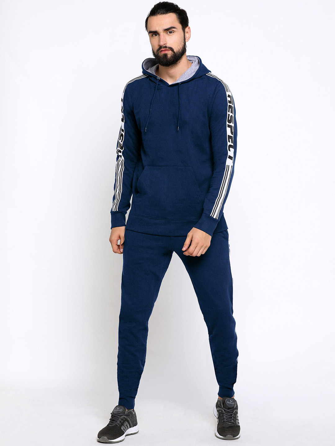 

Maniac Men Navy Blue Solid Tracksuit