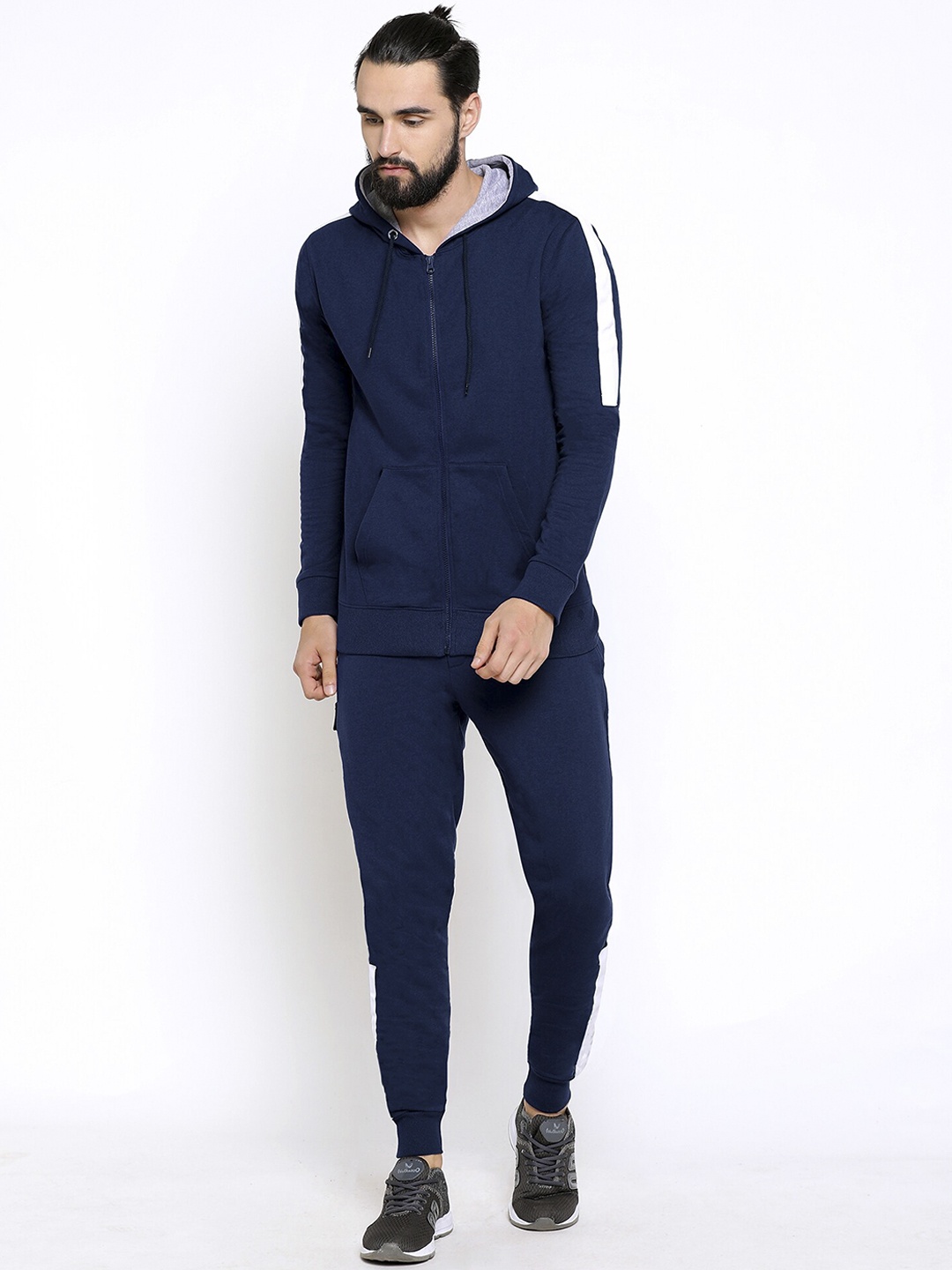 

Maniac Men Navy Blue Solid Tracksuit