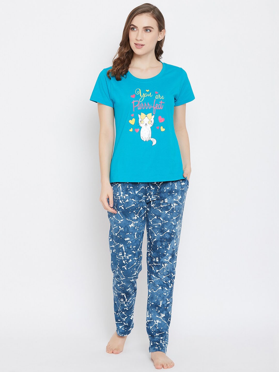 

Clovia Women Blue Printed Night suit