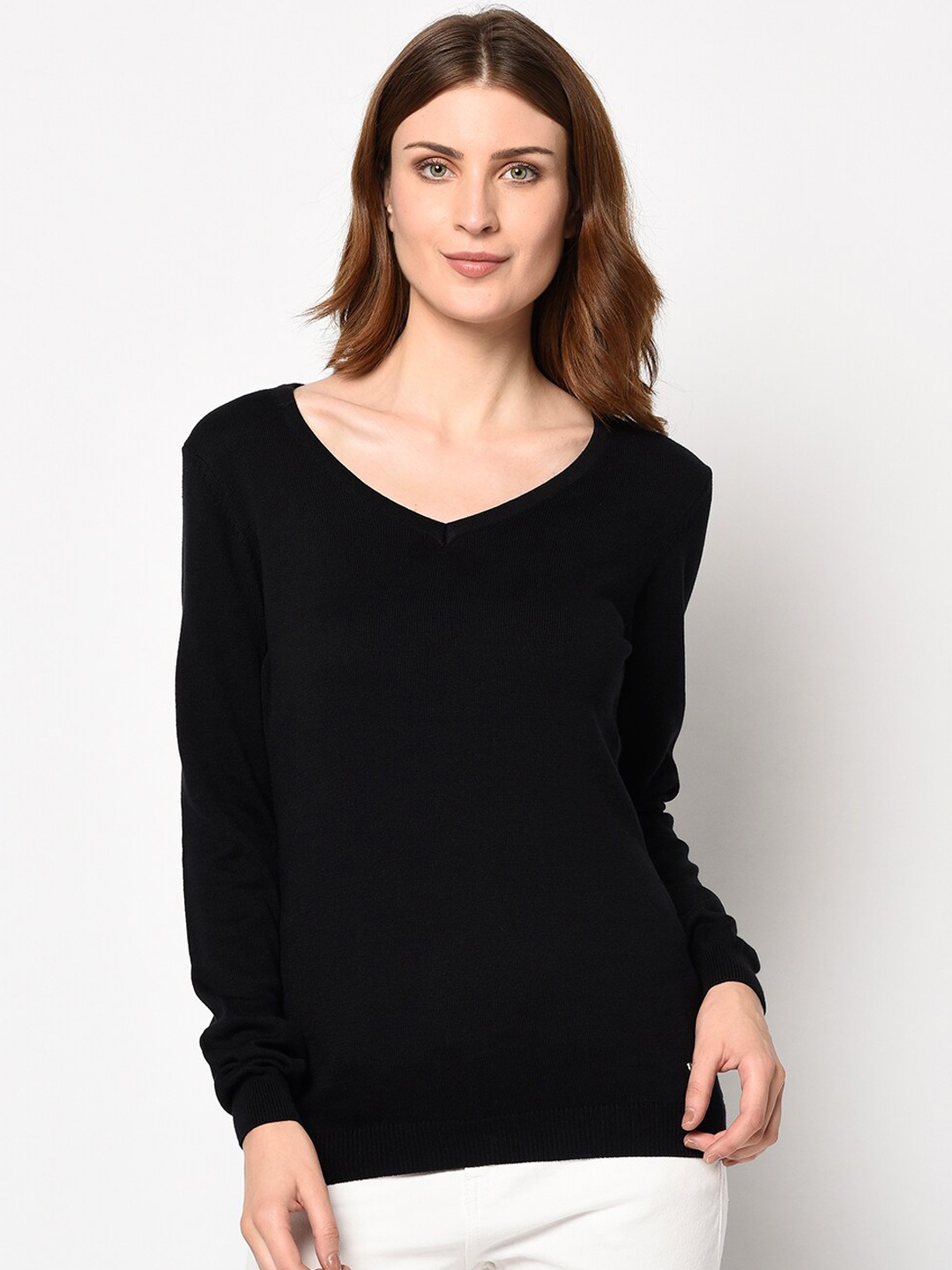 

98 Degree North Women Black Solid Pullover Sweater
