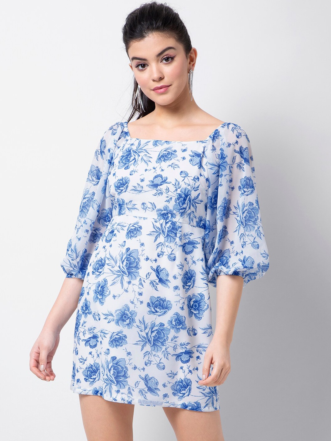 

FabAlley Women Blue & White Floral Printed Sheath Dress