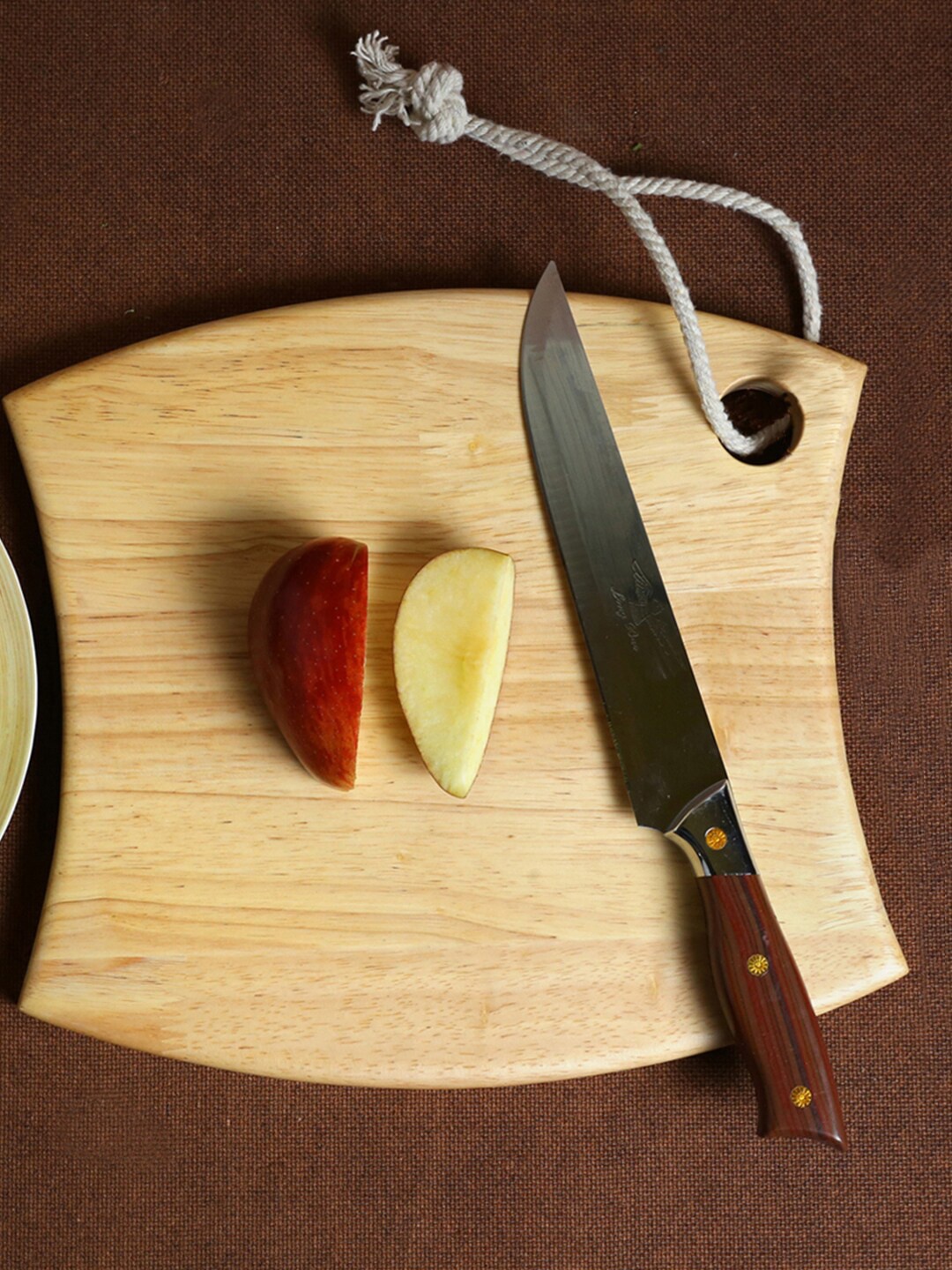 

Safal Beige Pure Natural Wooden Cut Shaped Chopping Board