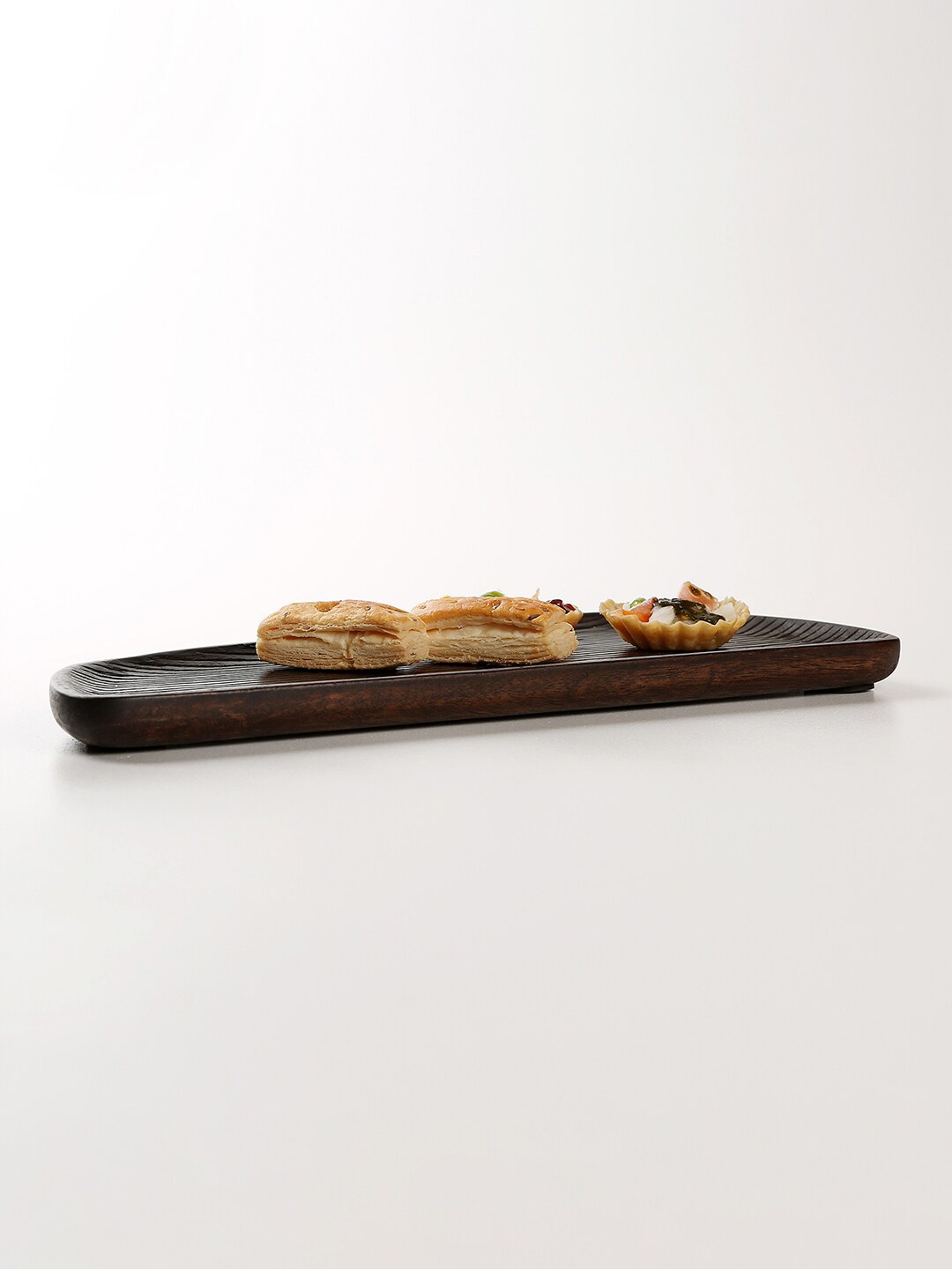 

ellementry Brown Textured Mango Wood Platter