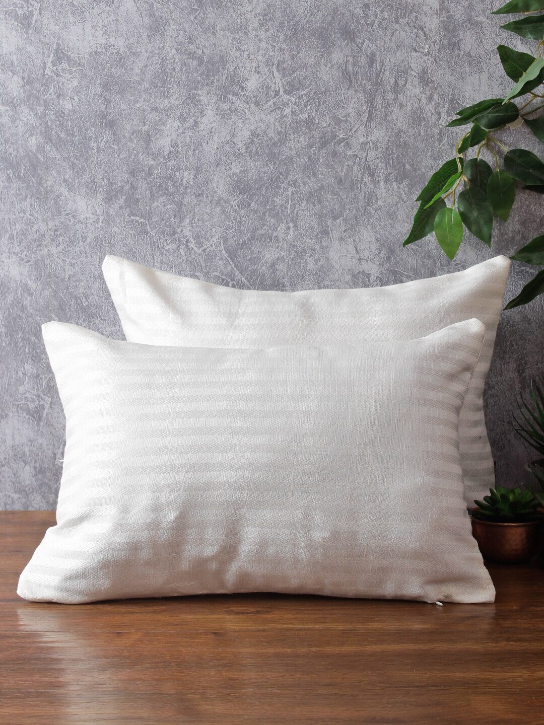 

ROMEE White Set of 2 Striped Rectangle Cushion Covers