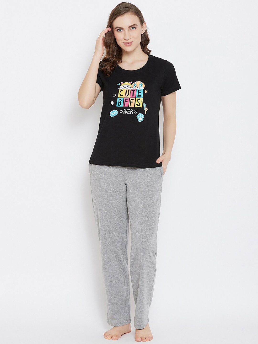 

Clovia Women Black & Grey Printed Night suit
