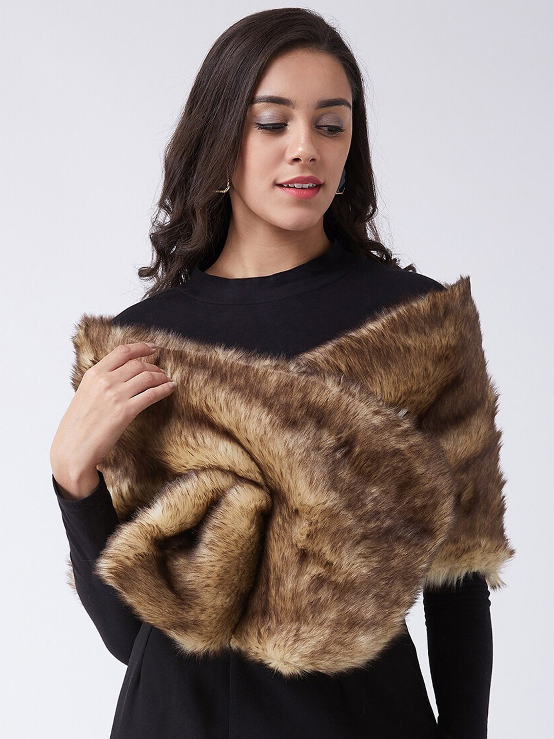 

InWeave Women Beige Solid Faux Fur Acrylic Shawl