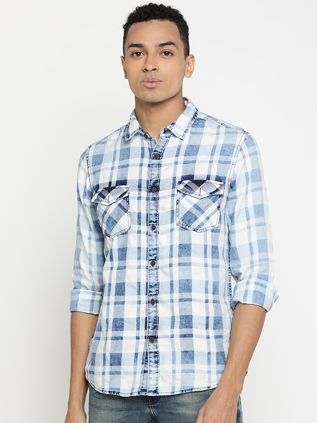 

Pepe Jeans Men Blue & White Regular Fit Checked Casual Shirt