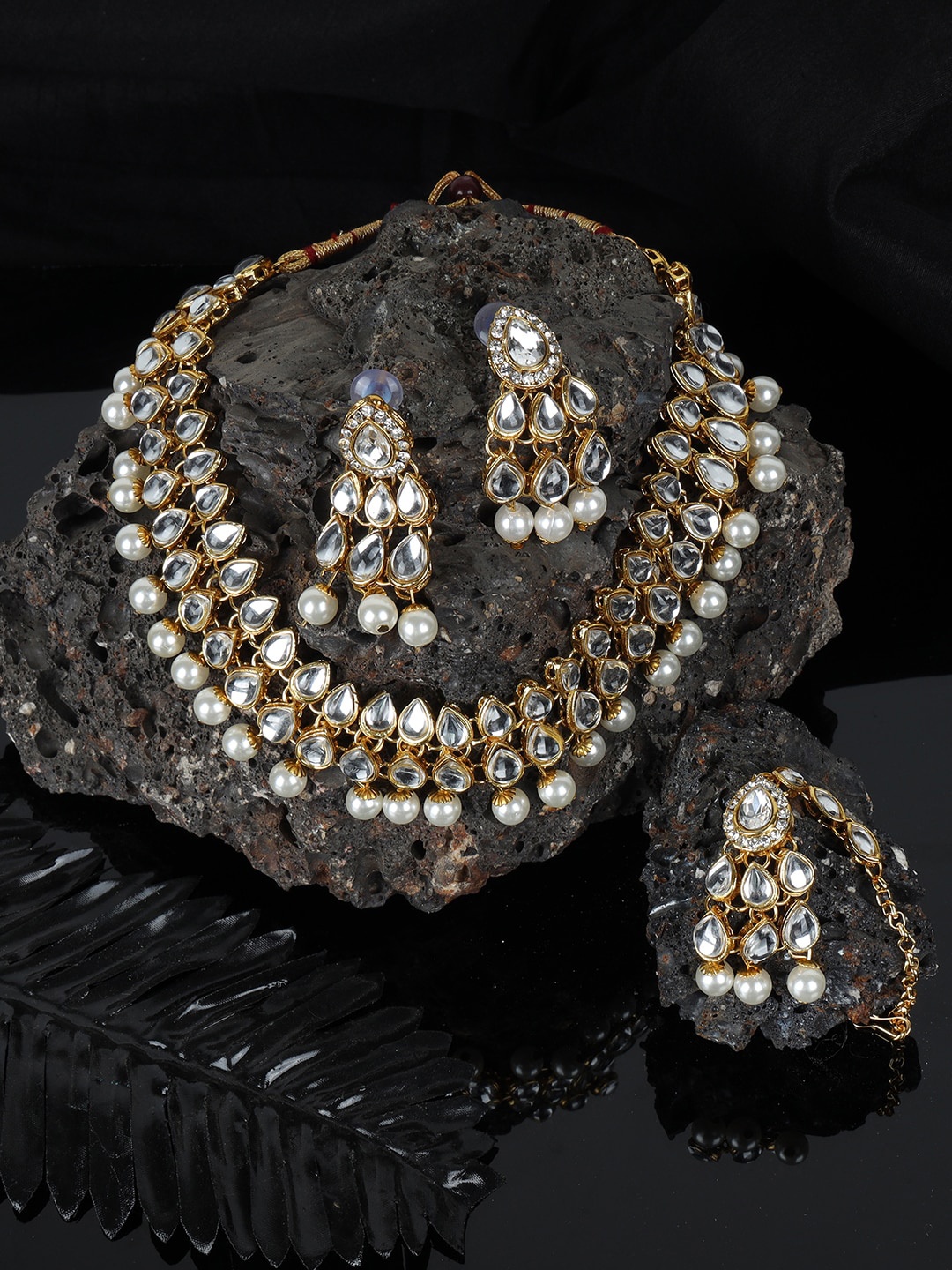 ANIKAS CREATION Gold-Plated Stone Studded Jewellery Set With Maang Tika