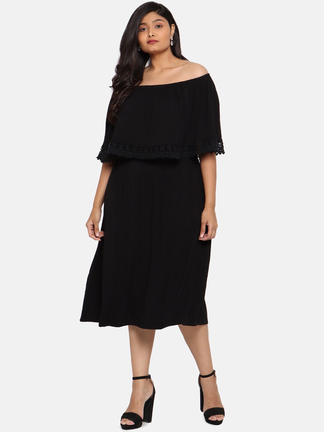 

The Pink Moon Women Black Solid Fit and Flare Dress