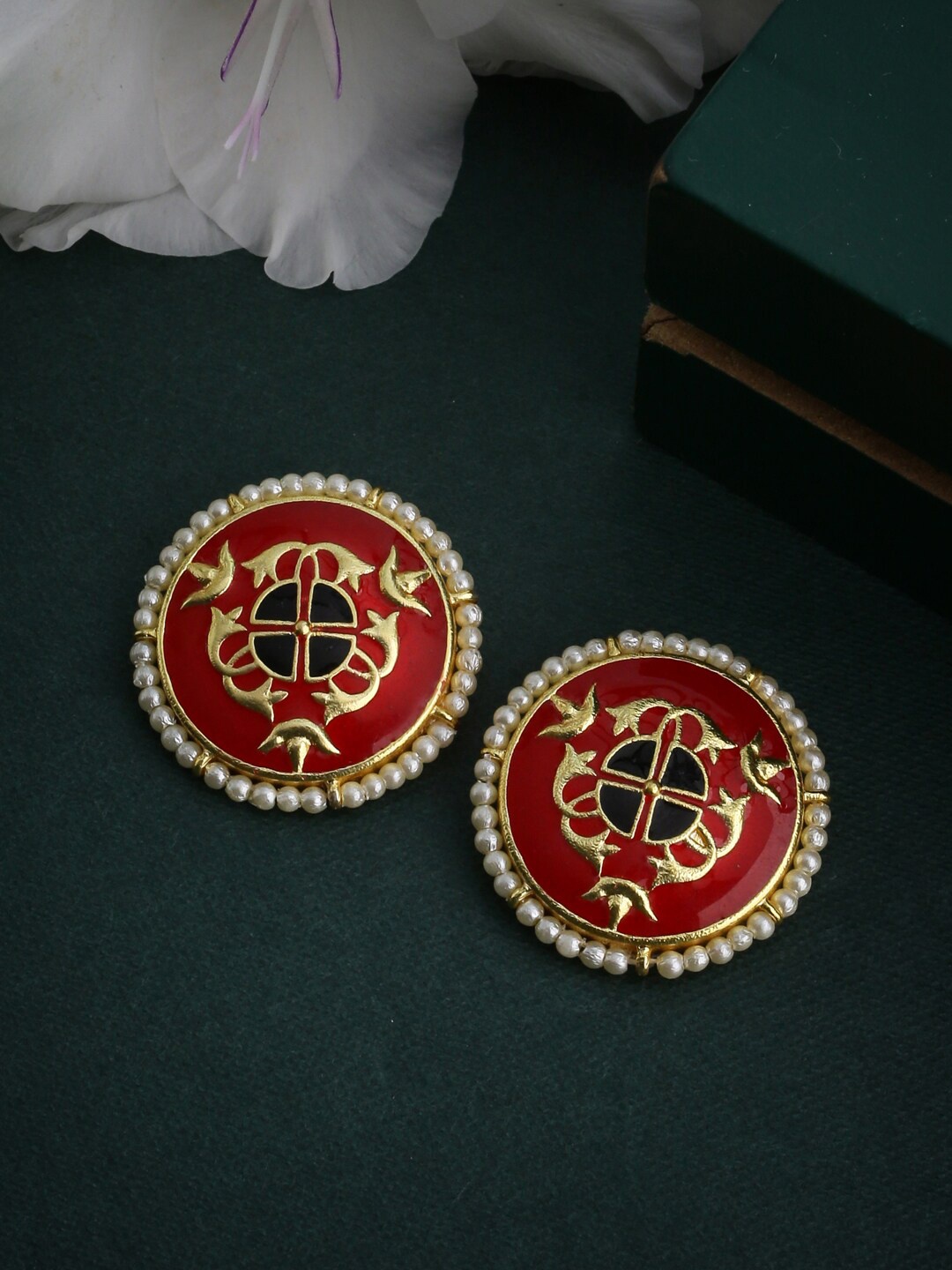 

Voylla Red & Gold-Plated Circular Studs