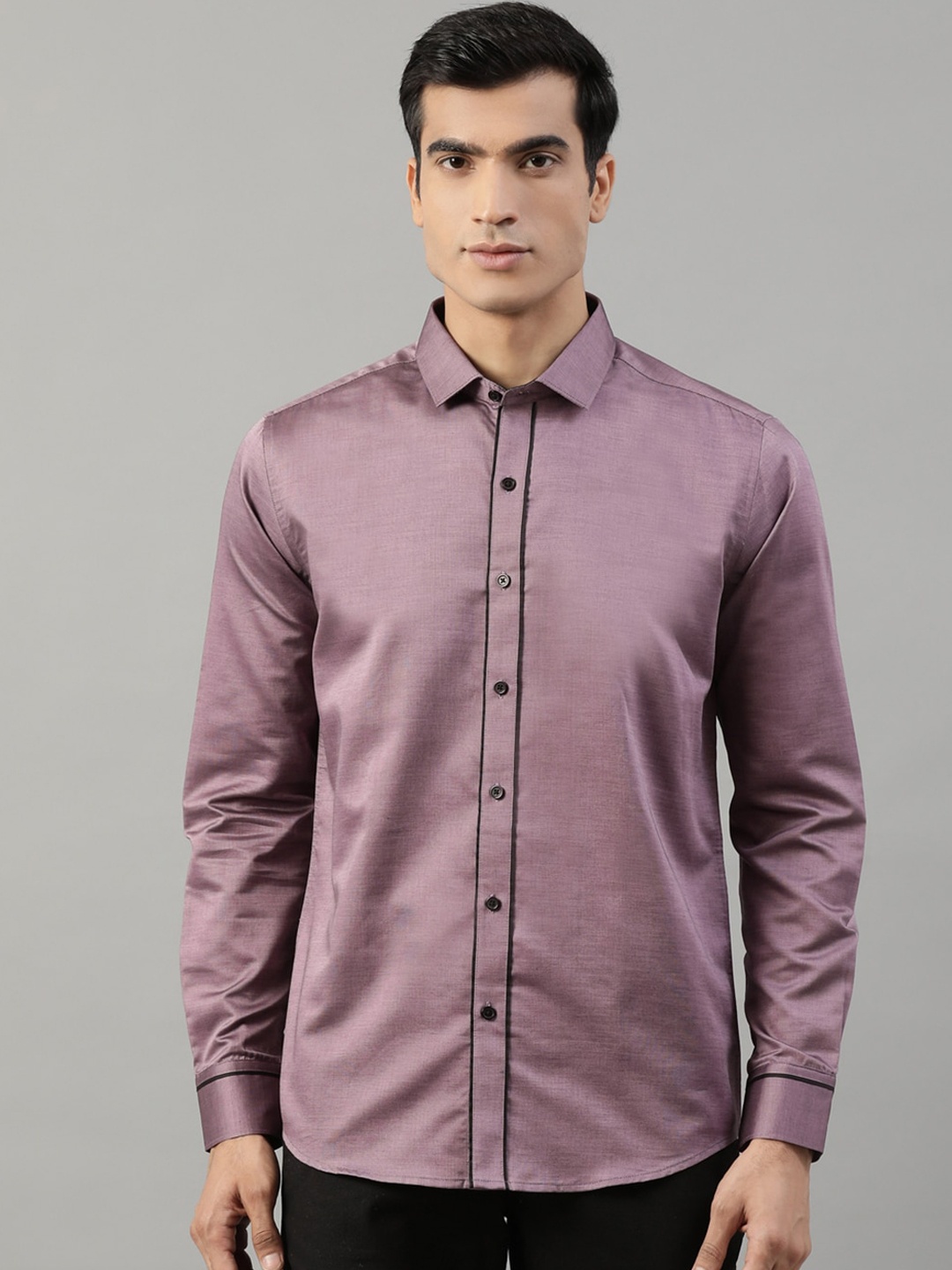 

HARSAM Men Mauve Regular Fit Solid Casual Shirt