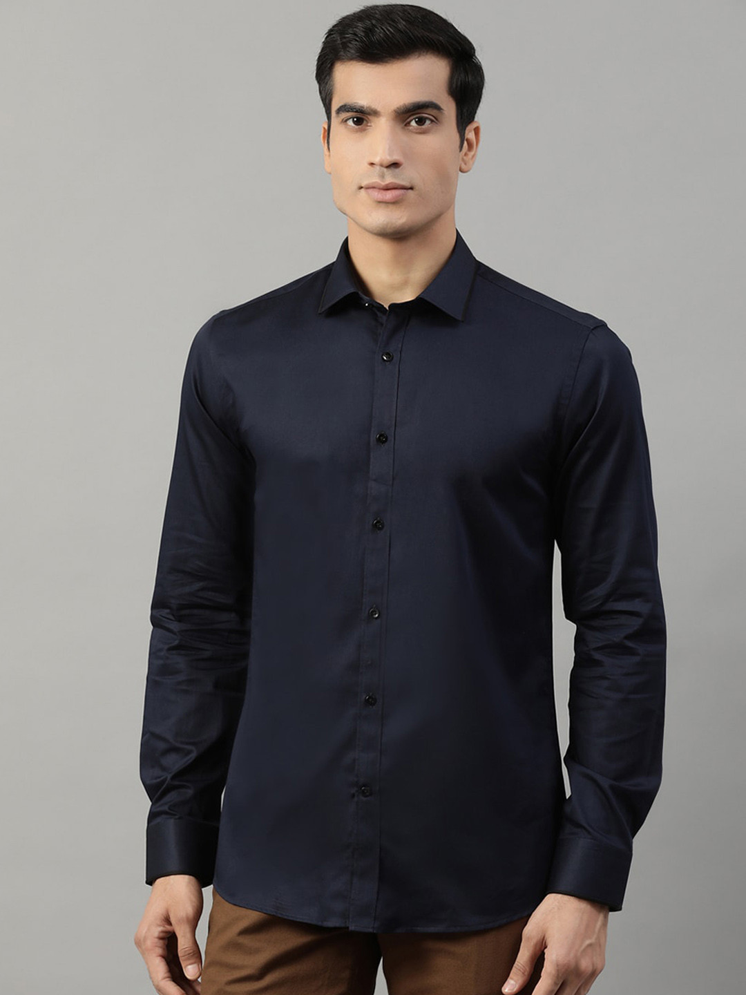 

HARSAM Men Navy Blue Manhattan Slim Fit Solid Casual Shirt