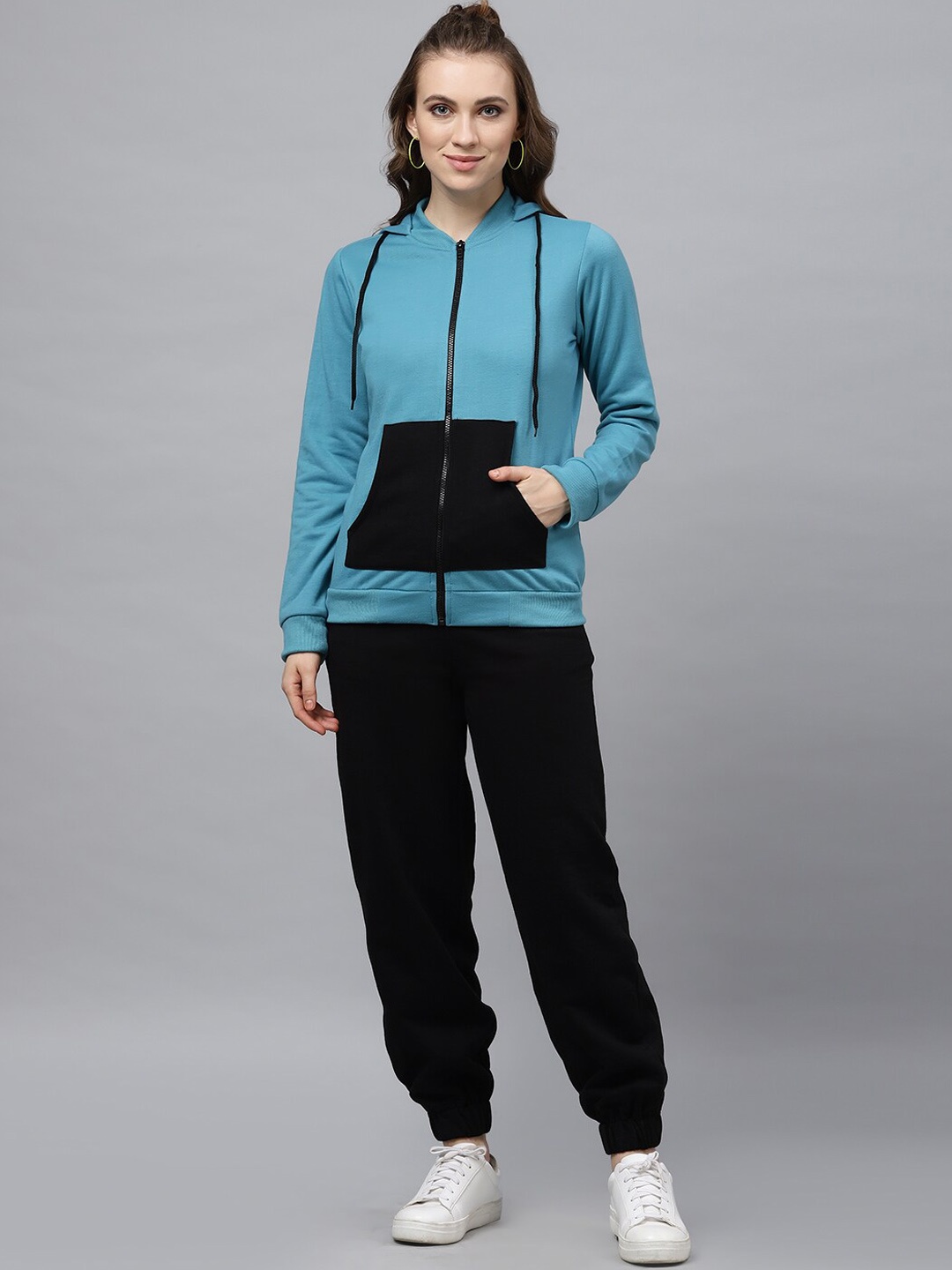 Athena Women Blue & Black Solid Clothing Set