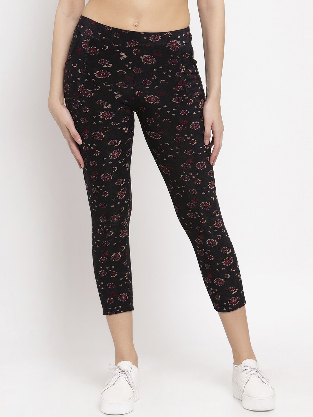 

KLOTTHE Women Black & Beige Printed Jeggings, Multi