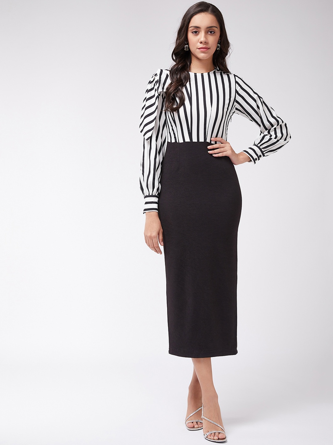 Zima Leto Women Black Colourblocked Sheath Dress