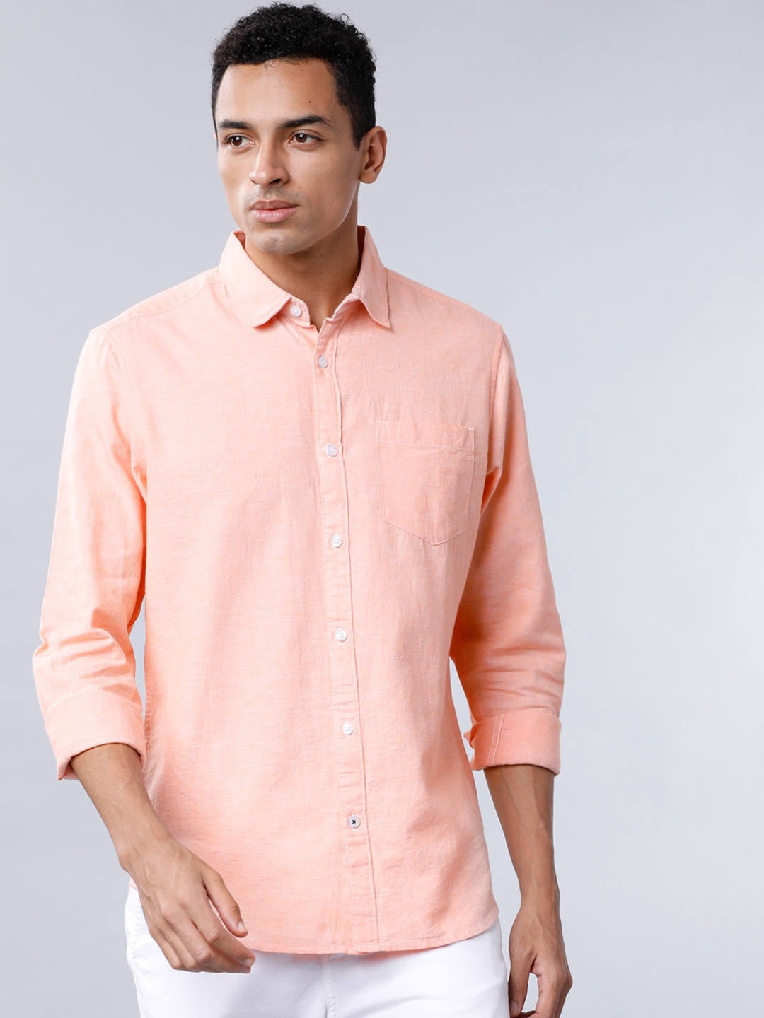 

HIGHLANDER Men Peach-Coloured Slim Fit Solid Casual Shirt
