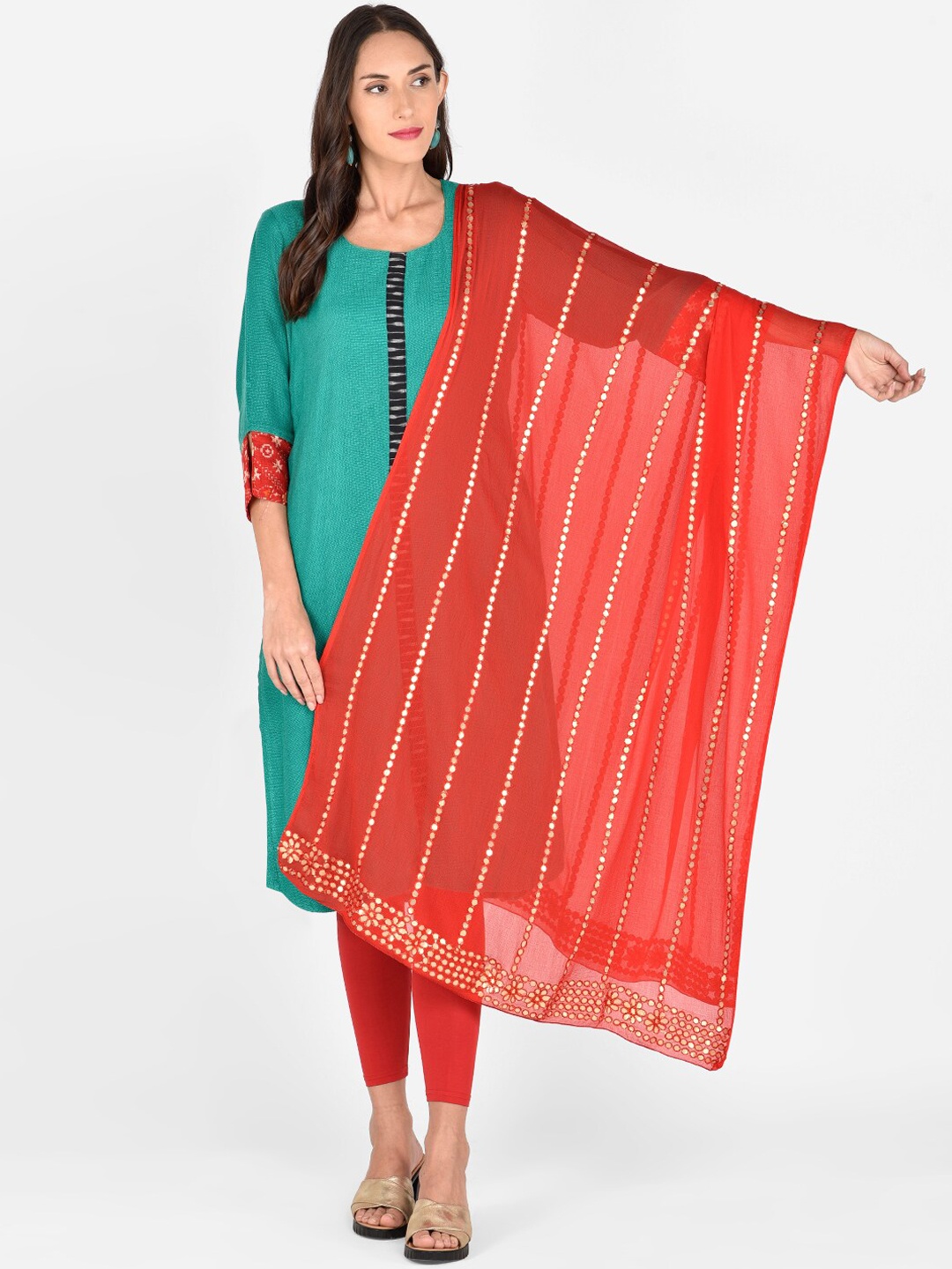 

Dupatta Bazaar Red & Gold-Toned Gotta Patti Dupatta
