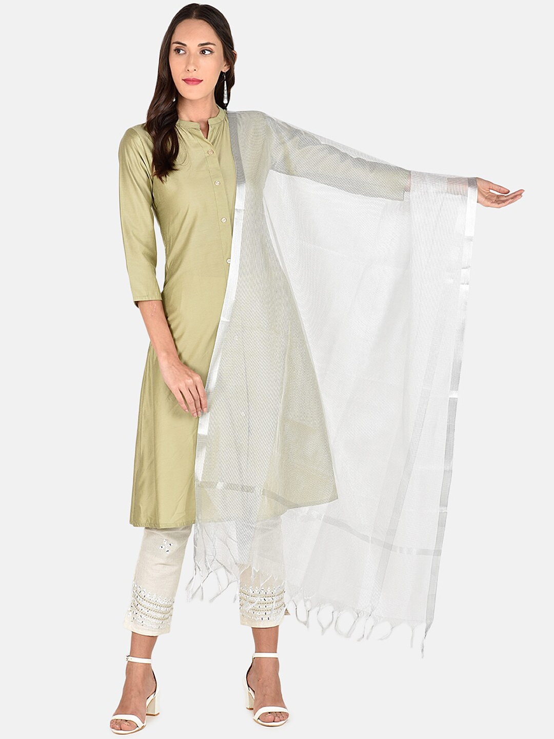 

Dupatta Bazaar Silver-Toned Solid Dupatta