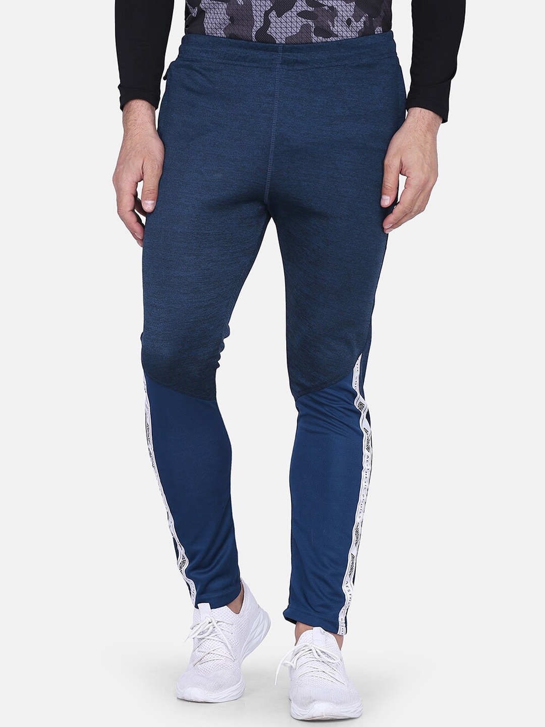 

Aesthetic Bodies Men Blue Solid Slim-Fit Training Or Gym Track Pants