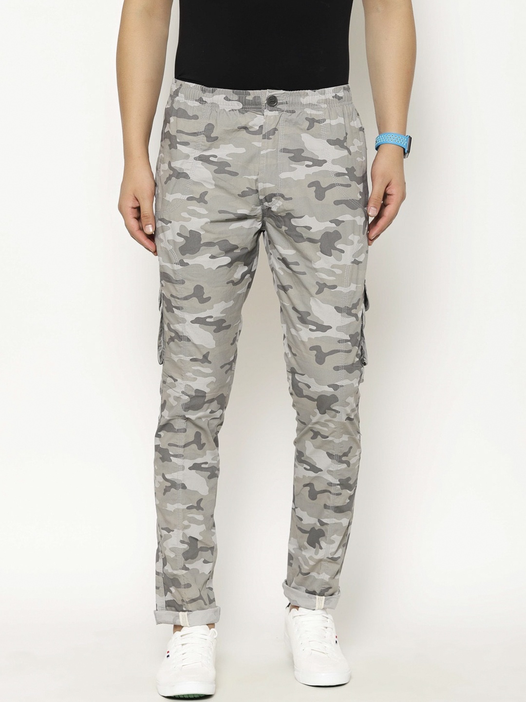 

SAPPER Men Grey Regular Fit Camo Printed Cargos
