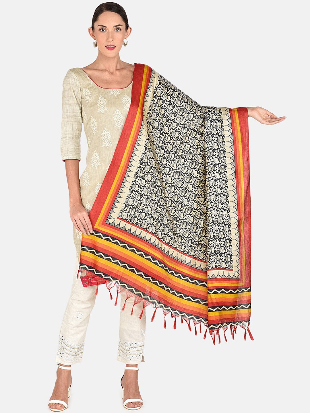 

Dupatta Bazaar Black & White Printed Dupatta