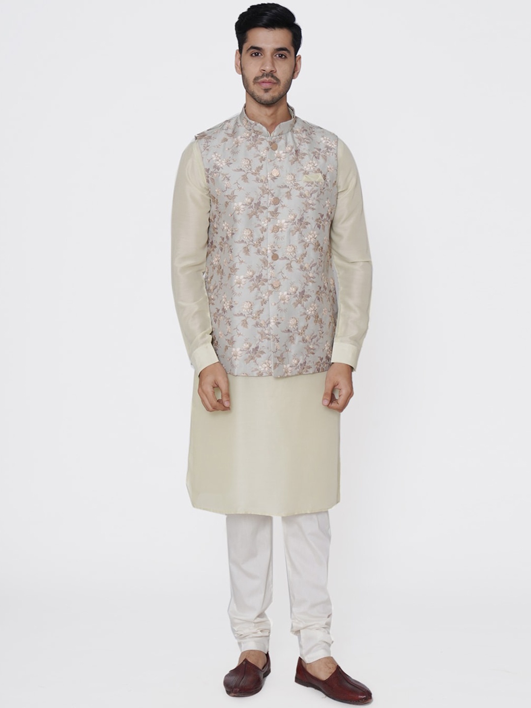

Manyavar Men Grey & Cream-Coloured Solid Kurta with Churidar & Nehru Jacket