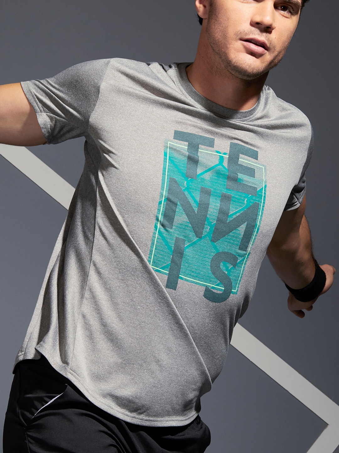 

Artengo By Decathlon Men Grey Printed Tennis T-shirt TTS100