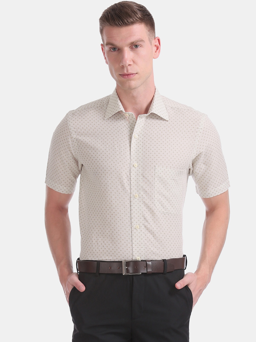 

Arrow Men Beige Regular Fit Printed Formal Shirt
