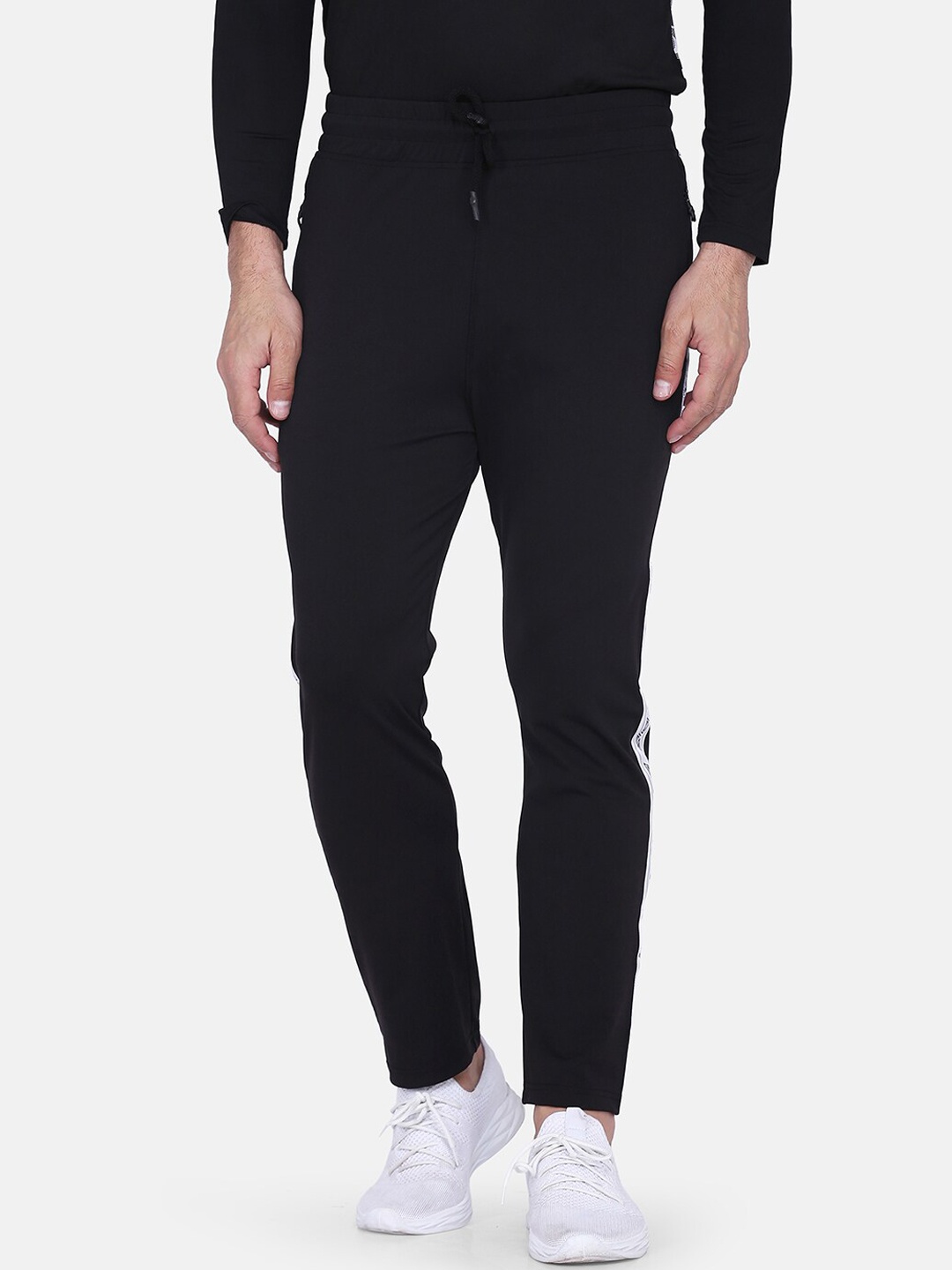 

Aesthetic Bodies Men Black Solid Slim-Fit Track Pants