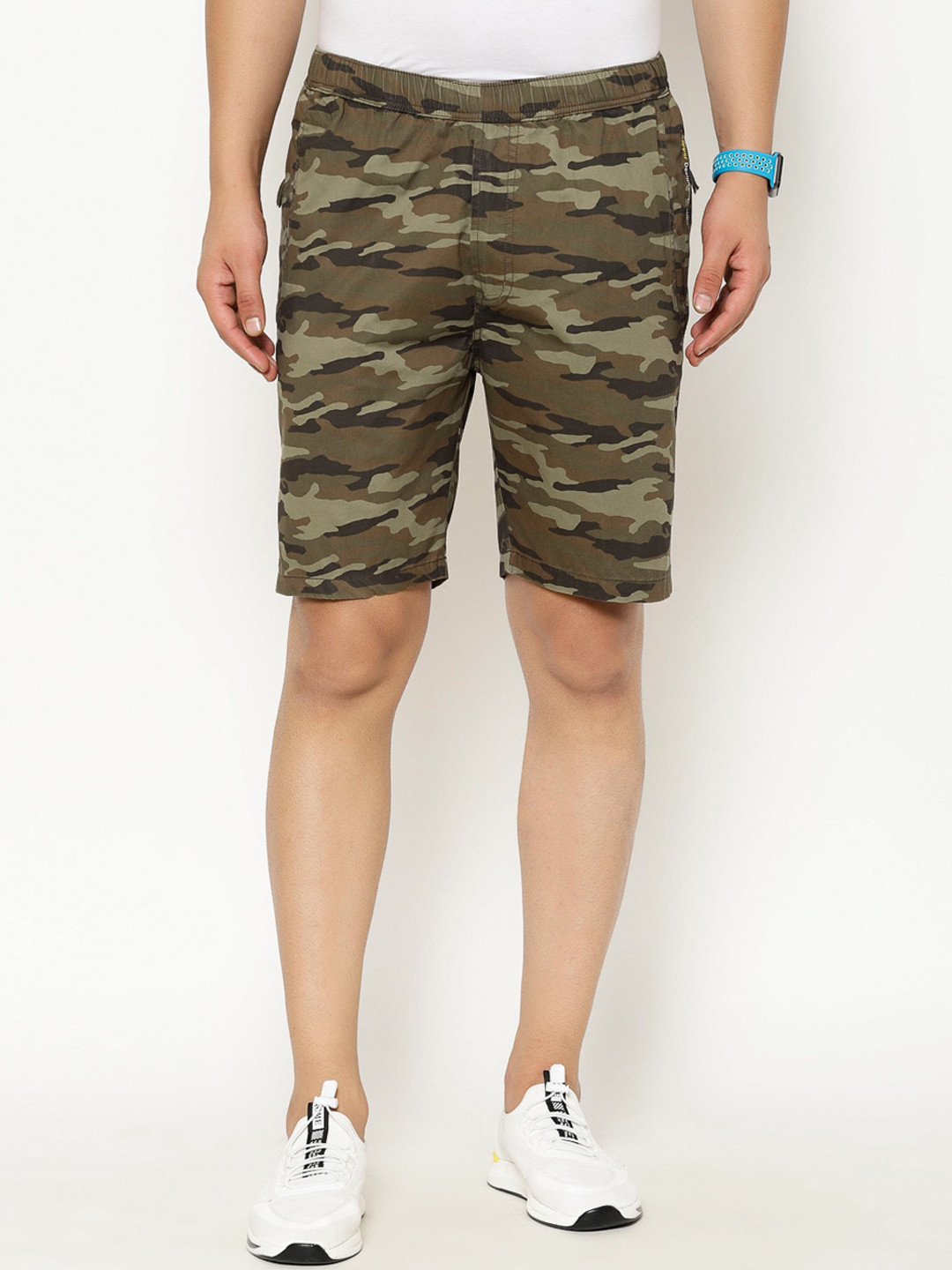 

SAPPER Men Green Camouflage Printed Regular Fit Regular Shorts