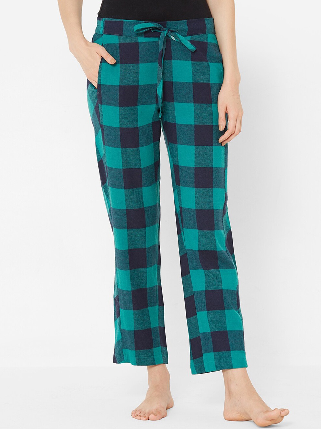 

Mystere Paris Women Green & Black Checked Lounge Pants